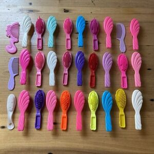 Barbie Hairbrush Lot Of 30 Vintage 1990's Mattel